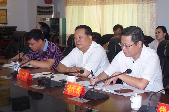 施胜章到海丰公平镇接访基层党员群众 听民声 知民意 促和谐